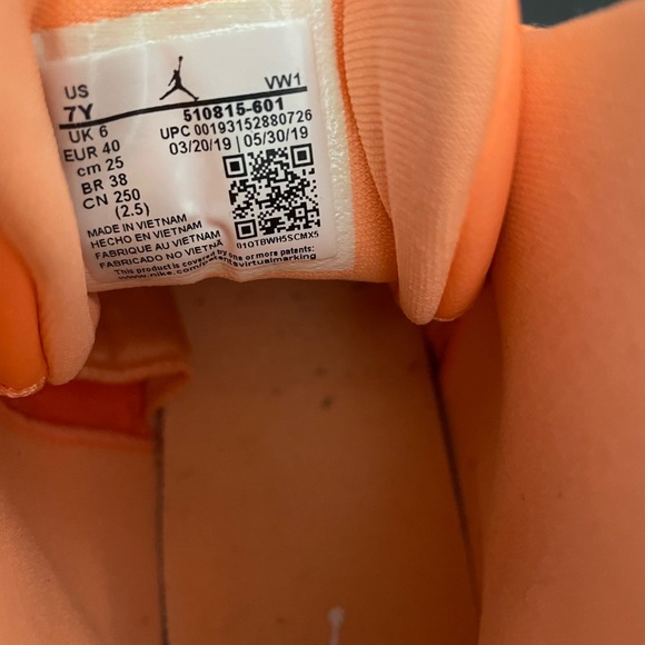 Jordan 12 Retro- Sunrise 7Y - Picture 8 of 8